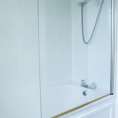 Churchmews A Lovely 3 Bedroom With Golf, Fishing And Seaside Donegal Town