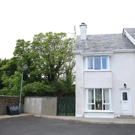Churchmews A Lovely 3 Bedroom With Golf, Fishing And Seaside Casa vacanze Donegal Town